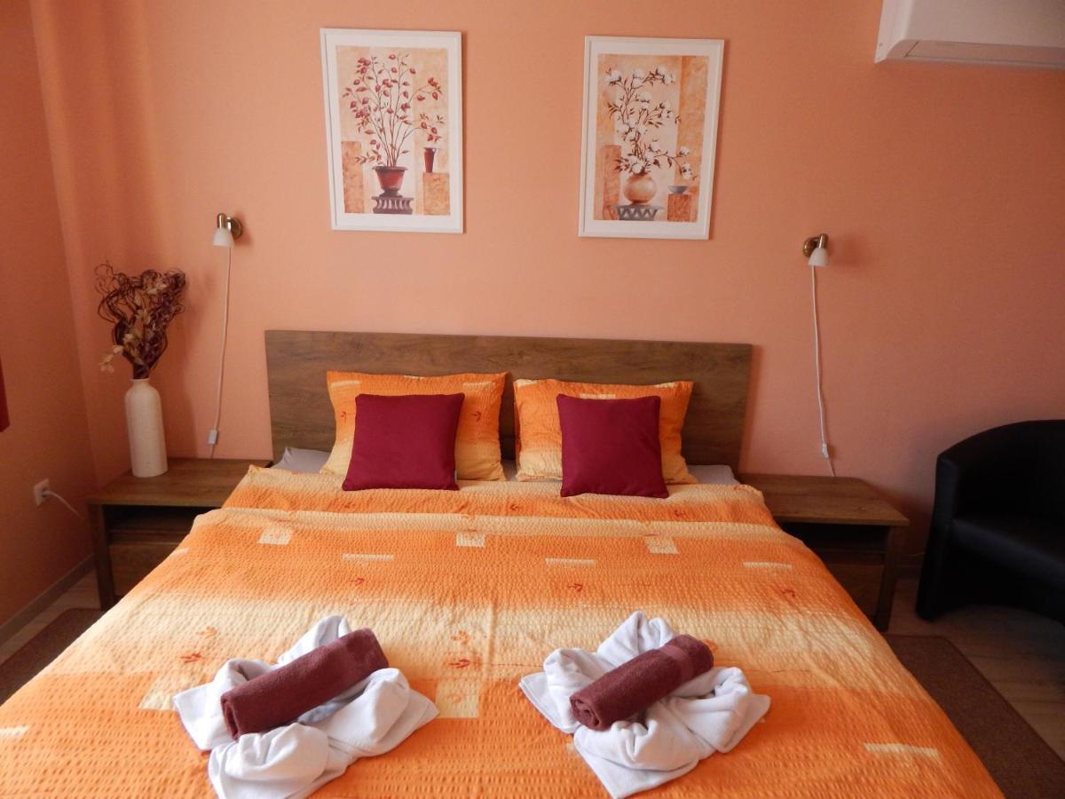 Voelgy Apartman Eger Zewnętrze zdjęcie