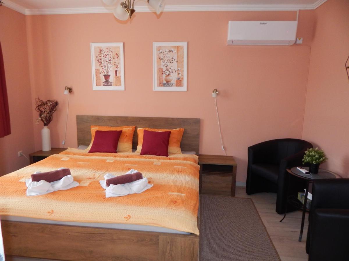 Voelgy Apartman Eger Zewnętrze zdjęcie