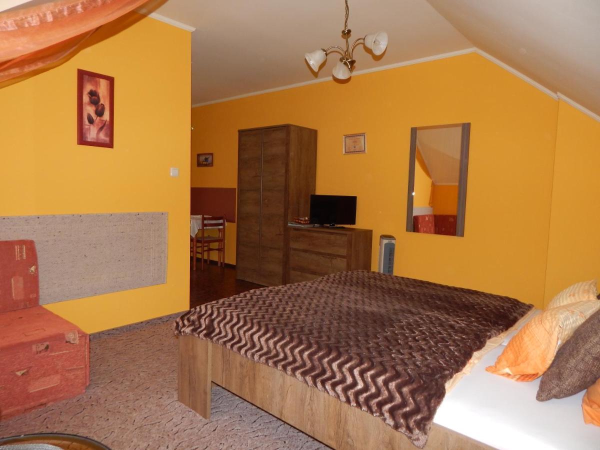Voelgy Apartman Eger Zewnętrze zdjęcie