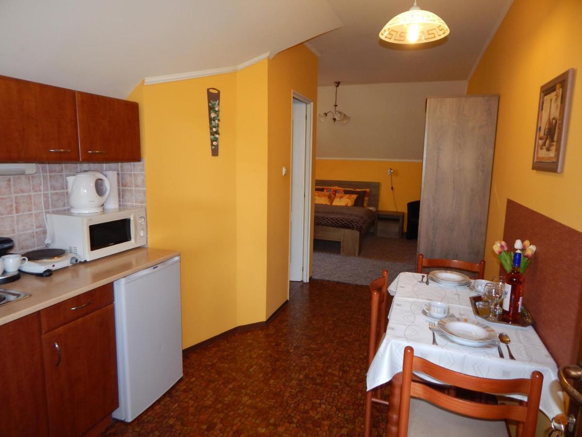 Voelgy Apartman Eger Zewnętrze zdjęcie