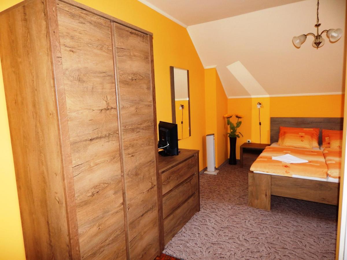 Voelgy Apartman Eger Zewnętrze zdjęcie
